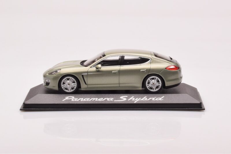 Porsche Panamera 970 S Hybrid Critall Vert Minichamps 1:43