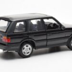 Range Rover P38 4.6 HSE Noir Métallique AUTOart 1:18 - image 6 of 9