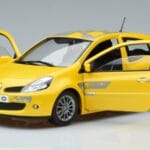 Renault Clio RS Mk3 F1 Team Norev 1:18 185236 Métal - image 2 of 7