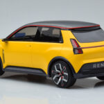 Renault E-Tech Electric Prototype Jaune Otto 1:18 - image 5 of 6