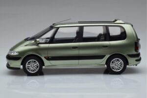Renault Espace 3 Vert Otto 1:18 OT430 Résine — image 3 sur 6