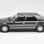 Renault 25 V6 Injection Phase 1 Gris Otto 1:18 - image 3 of 6