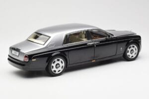 Rolls-Royce Phantom VII EWB Noir et Argent Kyosho 1:18 08841BKS Métal — image 3 sur 8