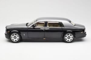 Rolls-Royce Phantom VII EWB Noir et Argent Kyosho 1:18 08841BKS Métal — image 4 sur 8