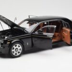 Rolls-Royce Phantom VII EWB Diamond Noir Kyosho 1:18 - image 2 of 8