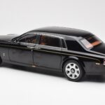 Rolls-Royce Phantom VII EWB Diamond Noir Kyosho 1:18 - image 7 of 8