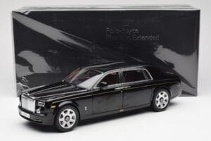 Rolls-Royce Phantom VII EWB Diamond Noir Kyosho 1:18 08841DBK2 Métal — image 8 sur 8