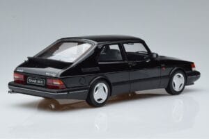 Saab 900 Turbo Mk1 Noir Otto 1:18 OT678 Résine — image 2 sur 6