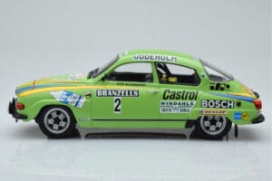 Saab 96 V4 #2 S. Blomqvist / H. Sylvan Rally Sweden 1976 IXO 1:18 18RMC085B Métal — image 3 sur 6
