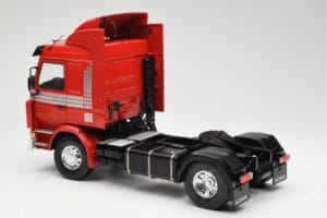 Scania 143M 470 Topline Rouge MCG 1:18 MCG18142 Métal — image 7 sur 8