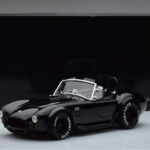 Shelby Cobra 427 S/C Noir Kyosho 1:18 - image 9 of 9