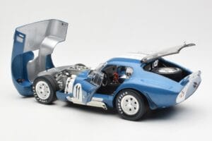 Shelby Daytona Cobra Coupe #11 S. Thompson 24 Hours of Le Mans 1965 CMR 1:18 CMR114 Métal — image 5 sur 8