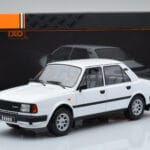 Skoda 130 L Blanc IXO 1:18 - image 6 of 6