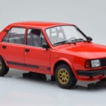 Skoda 130 LR Rouge IXO 1:18 - image 4 of 6