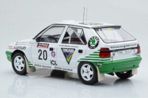Skoda Felicia #20 S. Blomqvist / B. Cederberg Rally RAC Lombard 1995 IXO 1:18 18RMC147 Métal — image 5 sur 6