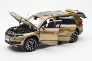 Skoda Kodiaq Or FAW 1:18 ZSX000001GOL Métal — image 2 sur 8