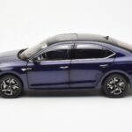 Skoda Octavia Pro Bleu FAW 1:18 - image 4 of 8