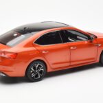 Skoda Octavia Pro Orange FAW 1:18 - image 3 of 8
