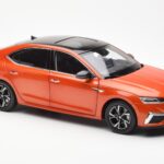 Skoda Octavia Pro Orange FAW 1:18 - image 6 of 8