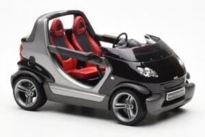 Smart Fortwo Crossblade Cabriolet Argent Noir Kyosho 1:18 13440 Métal — image 4 sur 6