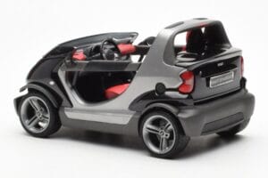 Smart Fortwo Crossblade Cabriolet Argent Noir Kyosho 1:18 13440 Métal — image 5 sur 6