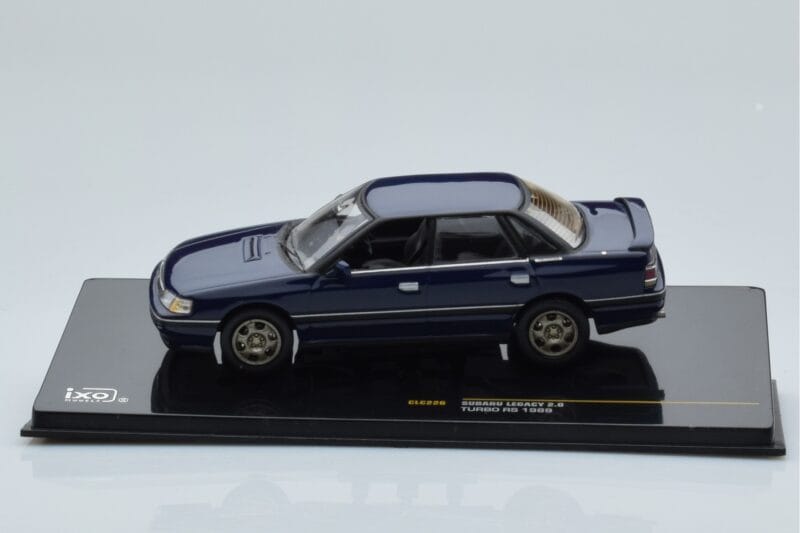 Subaru Legacy BC 2.0 Turbo RS Bleu IXO 1:43