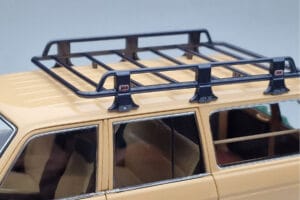 Toyota Land Cruiser 60 Beige Avec Pièces Optionnelles Kyosho 1:18 08956XBE Métal — image 8 sur 12