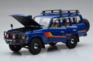 Toyota Land Cruiser 60 Bleu Avec Pièces Optionnelles Kyosho 1:18 08956XBL Métal — image 2 sur 11