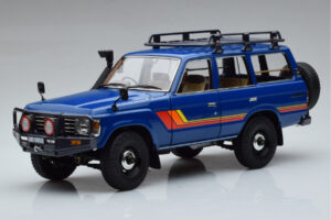 Toyota Land Cruiser 60 Bleu Avec Pièces Optionnelles Kyosho 1:18