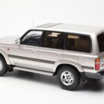 Toyota Land Cruiser HDJ80 Beige Métallique Otto 1:18 - image 5 of 6