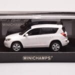 Toyota RAV4 XA30 Blanc Minichamps 1:43 - image 4 of 4