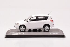 Toyota RAV4 XA30 Blanc Minichamps 1:43