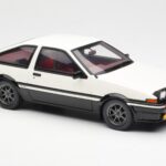 Toyota Sprinter Trueno AE86 Blanc Otto 1:18 - image 4 of 6