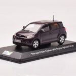 Toyota Urban Cruiser Violet Métallisé Minichamps 1:43 - image 2 of 4