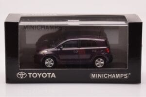 Toyota Urban Cruiser Violet Métallisé Minichamps 1:43 403166963 Métal — image 4 sur 4