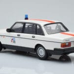 Volvo 240 GL Police Belgique Minichamps 1:18 - image 5 of 6