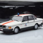 Volvo 240 GL Police Belgique Minichamps 1:18 - image 6 of 6