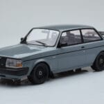 Volvo 240 Turbo Gris IXO 1:18