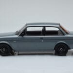 Volvo 240 Turbo Gris IXO 1:18 - image 3 of 6