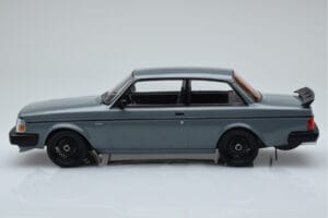 Volvo 240 Turbo Gris IXO 1:18 18CMC089 Métal — image 3 sur 6