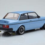 Volvo 240 Turbo Bleu Clair IXO 1:18 - image 2 of 6