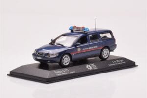 Volvo V70 Garde Frontière Suisse Minichamps 1:43 430171899 Métal — image 2 sur 4