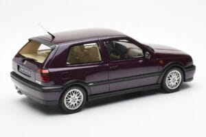 Volkswagen Golf Mk3 VR6 Syncro Violet Foncé Nacré Otto 1:18 OT1052 Résine — image 2 sur 6
