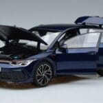 Volkswagen Golf GTI Mk8 Bleu Norev 1:18 188594 Métal - image 2 of 7