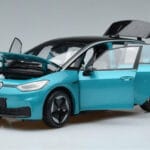 Volkswagen ID.3 Vert FAW 1:18 ZVN000001GRU Métal - image 2 of 7