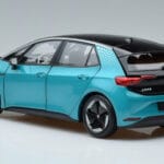 Volkswagen ID.3 Vert FAW 1:18 ZVN000001GRU Métal - image 6 of 7