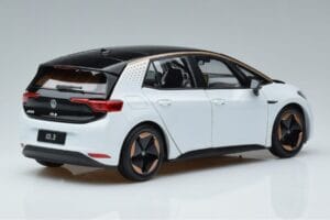 Volkswagen ID.3 Blanc FAW 1:18 ZVN000001WEI Métal — image 3 sur 7