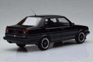 Volkswagen Jetta Mk2 Noir Otto 1:18 OT1021 Résine — image 2 sur 6