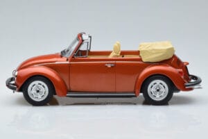 Volkswagen Beetle 1303 Cabriolet Orange Norev 1:18 188526 Métal — image 3 sur 6