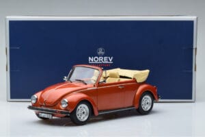 Volkswagen Beetle 1303 Cabriolet Orange Norev 1:18 188526 Métal — image 6 sur 6